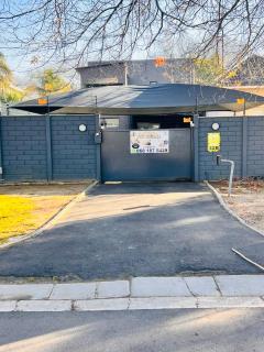 Linies guest house northmead - 9