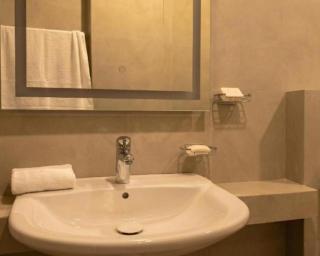 Hotel Mashabrum Skardu Near Skardu Airport & City Centre - 5