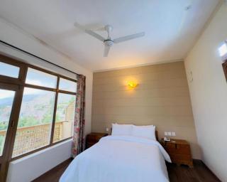 Hotel Mashabrum Skardu Near Skardu Airport & City Centre - 1