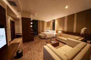 Avenzel Hotel & Convention Cibubur - 7