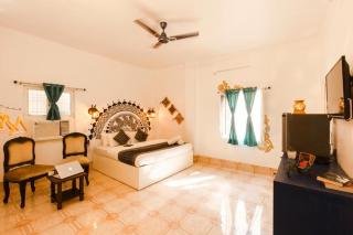 Rainbow Inn Kashi Vishwanath Temple 4 km - 8