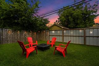 Sleeps 14 GameRoom + Sports + Grill Near NRG - 8