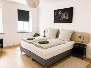 Modernes Design-Apartment mit Balkon & WLAN - 8