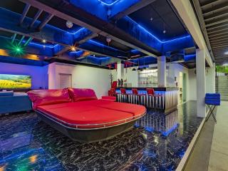 Villa Nap Dau Crown Private Pool Villa Phuket - 1