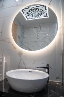 Valery's Artistic Home - 7