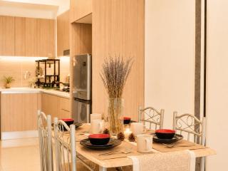 Gravit8 Klang South by DV - 1
