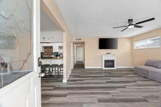 Modern Family Home with Private Pool Sleeps 6 - 4