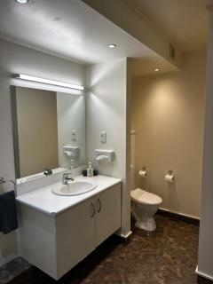 755 Regal Court Motel - 6