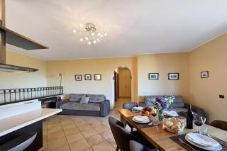 Clubhouse - 6