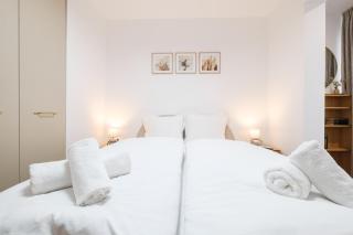 Central Plovdiv 3BR Apartments Free Parking - 9