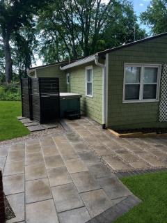 The Float House at Buckeye Lake - Hot Tub - Patio - Privacy - 2