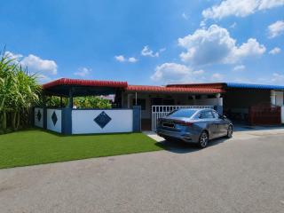 Homestay Opah Parit Buntar, Perak - 2