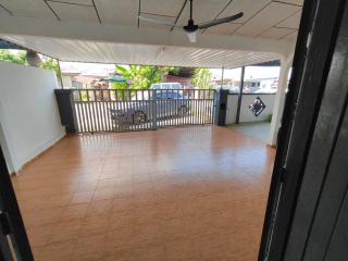 Homestay Opah Parit Buntar, Perak - 4
