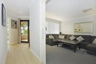 Eureka Escape Family home with pool aircon - 3