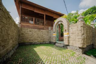 Kayuku - Two Bedroom Wooden House with Pool - 1