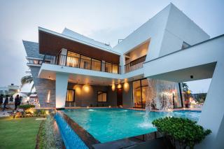JD Beach Vacay Luxury Beach View Villa - 7