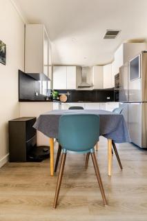 Spacious Unley Home Fast WiFi & Free Parking - 9