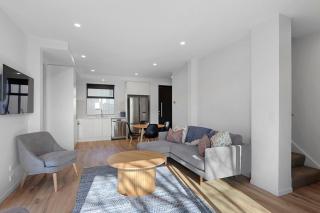 Modern Merivale Gem Flexible Beds & Parking - 1