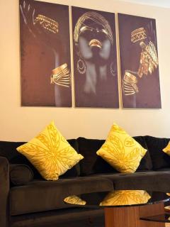 Wild Oliver -Urban Oasis Self Catering - 6