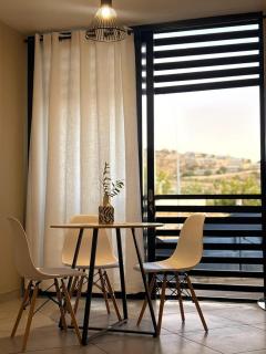 Wild Oliver -Urban Oasis Self Catering - 1