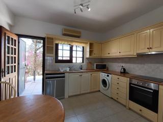 Lovely seaview villa near Sea Caves, Paphos - 4
