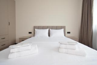 Central Stay Near Republic Square by Domel - 7