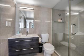 2 Bedroom Beach Front at Sea Spray Suites - 5
