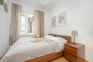 Słoneczny Apartament Blisko Atrakcji Sopotu by Noclegi Renters - 9