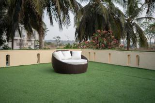 The Veridian Luxury Farmstay with Pool - 2
