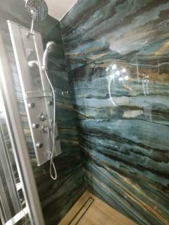 Lux Suite Axd - 1