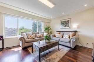 The Comfort Den-Cozy Entire Suite-Large Patio-Street View - 4