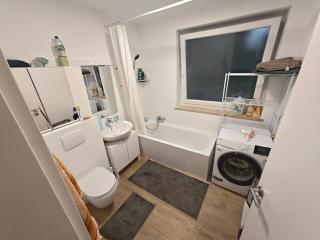 Modern 2-Bedroom Apartment with Balcony near Düsseldorf and Cologne - 4