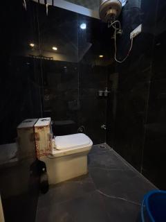 Cozy 2BHK Stay Near Jaipur Airport & WTP - 3