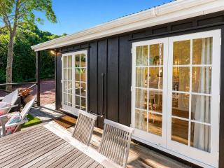 Jacksons Hideaway - Stay Waiheke - Palm Beach - 8