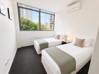 Southport Serenity Modern Coastal Stay - 3