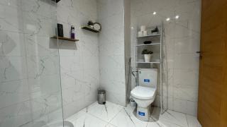Airport's Layover Apartment - 6