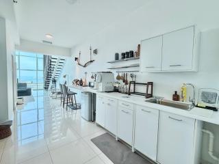 Seaview Duplex Ultimate Entertainment Stay - 7
