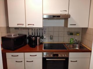 nice flat, 5 min to train, 15 min to city center - 7