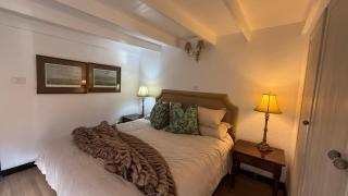 Royal Suite - Critchley Hackle - 7