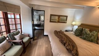 Royal Suite - Critchley Hackle - 8