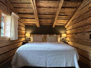 Heidi's Hideout - Private historic chalet by Heiti Gstaad - 0