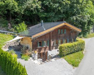Heidi's Hideout - Private historic chalet by Heiti Gstaad - 5