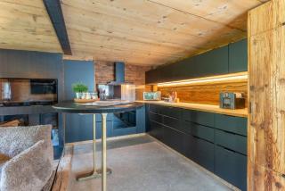 Heidi's Hideout - Private historic chalet by Heiti Gstaad - 1