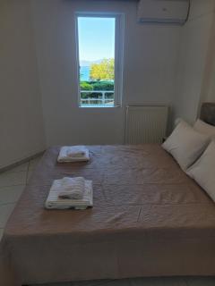 Anthi Seafront Apartment - 4