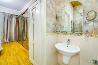 Miras Grand Suite 3-Bedroom Premium Stay - 2