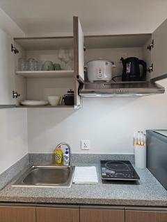 Cozy Stay with Balcony near IT Park, Wifi, Amenity & Mountain View - 2