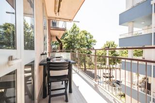 Amazhome - Seaside House with Balconies at the Sea - 4