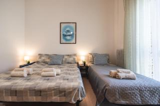 Amazhome - Seaside House with Balconies at the Sea - 1