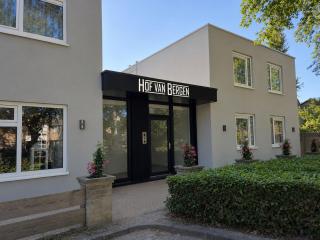 Hof van Bergen - 8