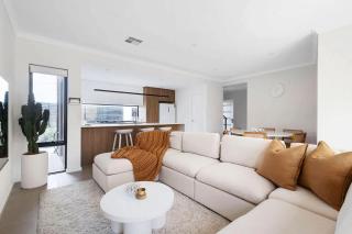 Hillarys Urban Haus 4BR Near Beach and Marina - 0